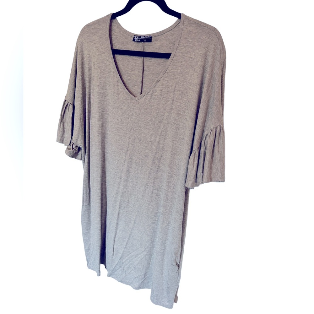 XL tunic with pockets!  Easy to wear and comfy!